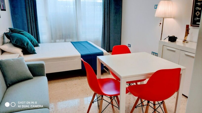 Imagen general del Hotel Hostal estudios. Foto 9