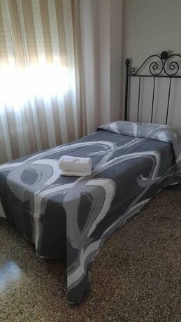 Imagen general del Hotel Hostal la Cañada Segoviana. Foto 3