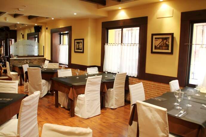 Imagen general del Hotel Hostal los Molinos. Foto 10