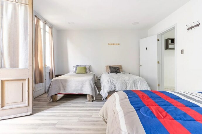Imagen de la habitación del Hotel Hostal mancora. Foto 11