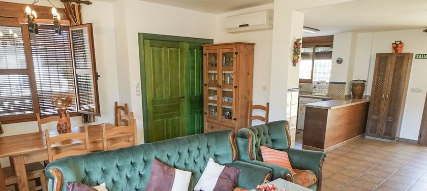 Imagen general del Hotel Hostal y Apartamento Rural Los Naranjos. Foto 4