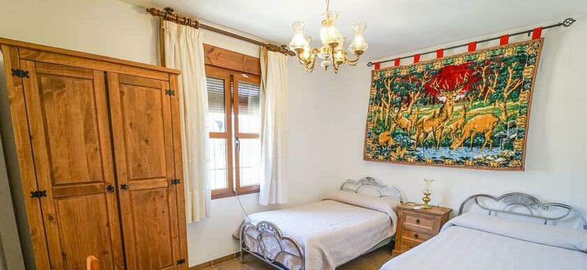 Imagen general del Hotel Hostal y Apartamento Rural Los Naranjos. Foto 12