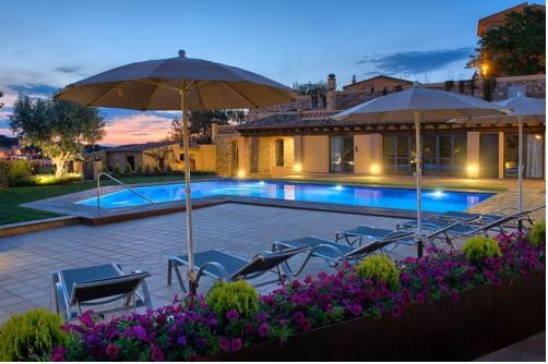 Imagen general del Hotel Hostalet De Begur - Adults Only. Foto 4
