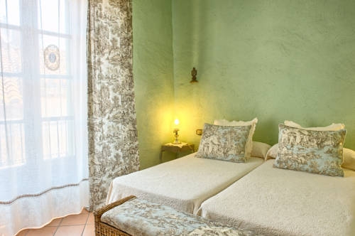 Imagen general del Hotel Hostalet Dels Indians. Foto 8