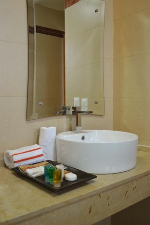 Imagen de la habitación del Hotel Hostalia Expo and Business Class. Foto 5