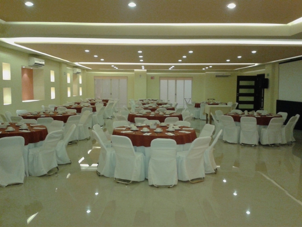 Imagen de los interiores del Hotel Hostalia Expo and Business Class. Foto 14