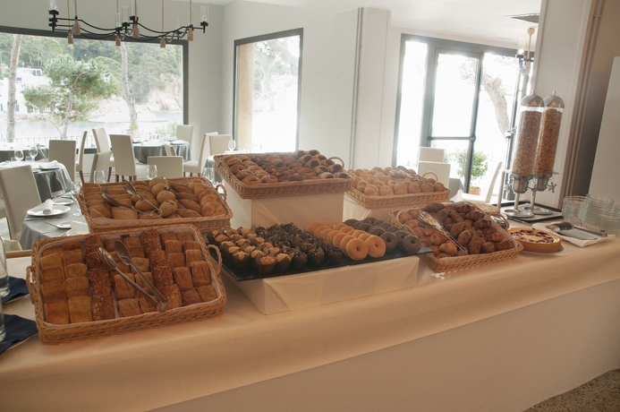 Imagen del bar/restaurante del Hotel Hostalillo Tamariu. Foto 3