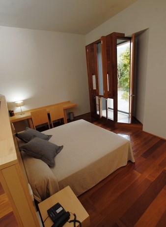 Imagen de la habitación del Hotel Hostatgeria De Poblet. Foto 5