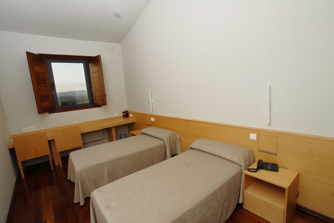 Imagen de la habitación del Hotel Hostatgeria De Poblet. Foto 9