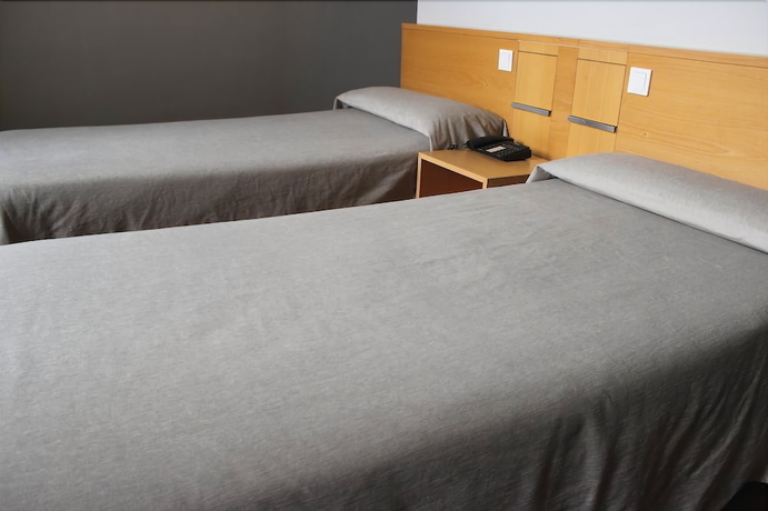 Imagen de la habitación del Hotel Hostatgeria De Poblet. Foto 11