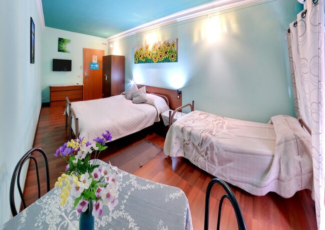 Imagen general del Hotel Hostel Agata. Foto 8