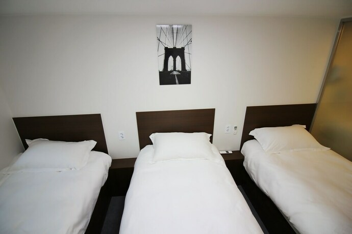 Imagen de la habitación del Hotel Hostel Ara125. Foto 13