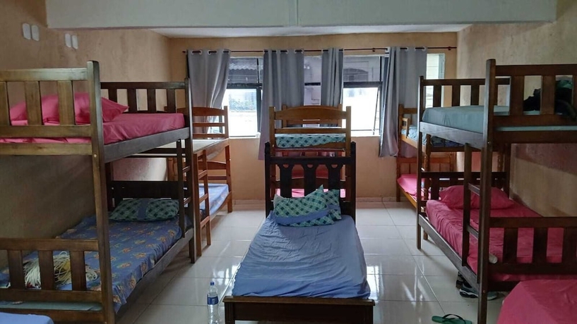 Imagen de la habitación del Hotel Hostel Bom e Familiar. Foto 15
