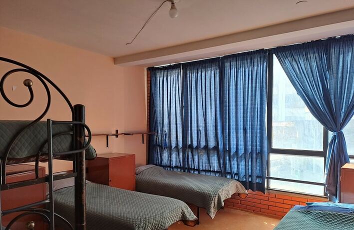 Imagen general del Hotel Hostel Canoa. Foto 3