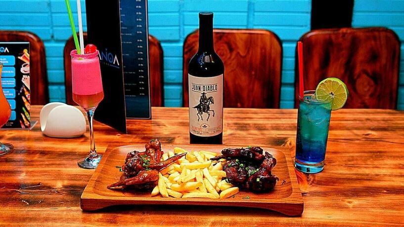 Imagen general del Hotel Hostel Canoa. Foto 5