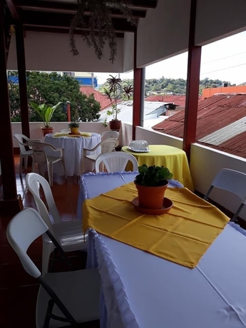 Imagen del bar/restaurante del Hotel Hostel Casa Brenes. Foto 3