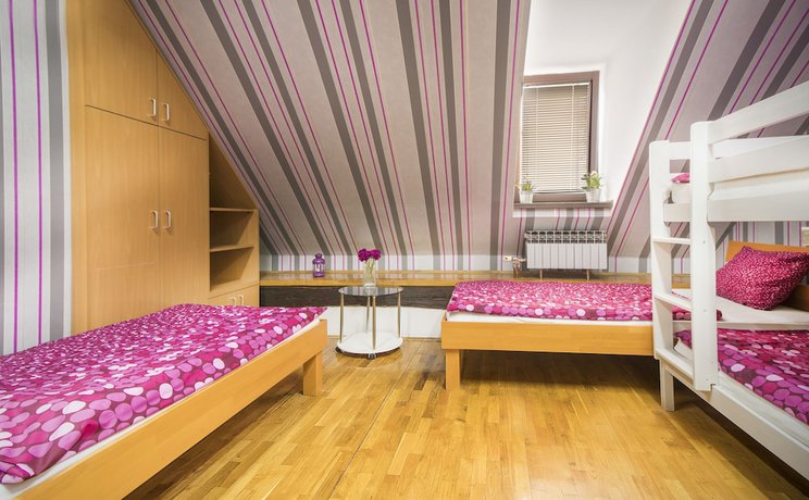Imagen de la habitación del Hotel Hostel Centar. Foto 6