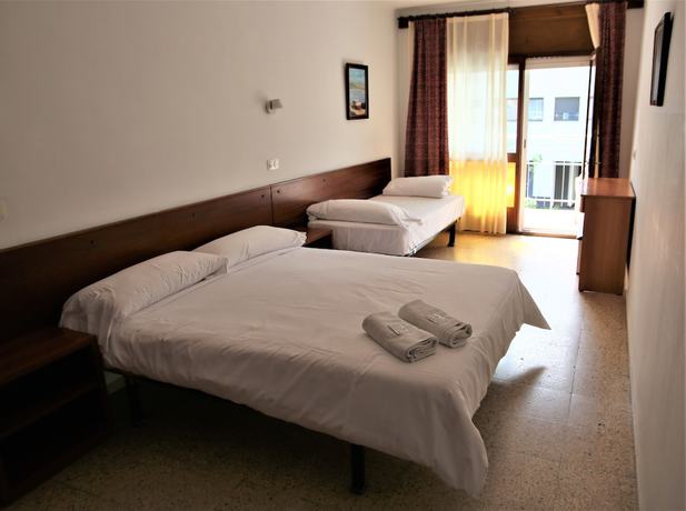 Imagen de la habitación del Hotel Hostel Costa Brava. Foto 10