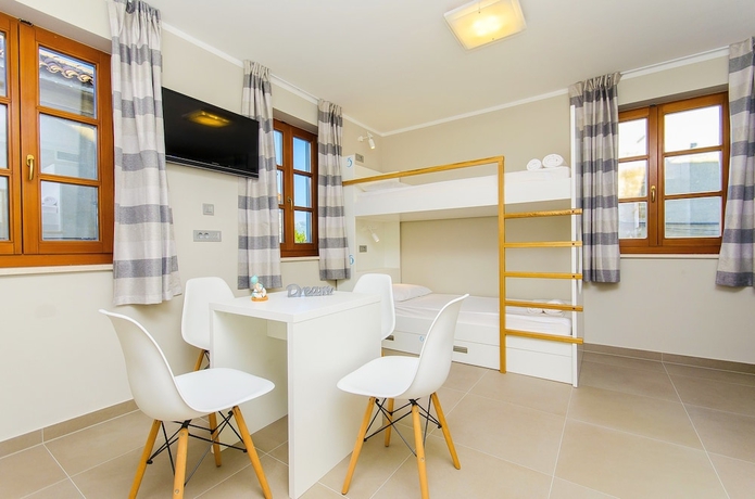 Imagen de la habitación del Hotel Hostel Dvor. Foto 5