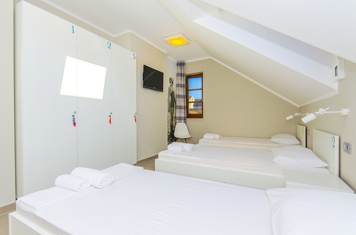 Imagen de la habitación del Hotel Hostel Dvor. Foto 7