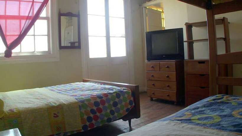 Imagen general del Hotel Hostel El Duke Kahanamoku. Foto 2