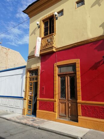 Imagen general del Hotel Hostel El Duke Kahanamoku. Foto 3