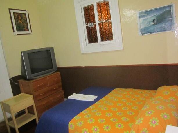 Imagen de la habitación del Hotel Hostel El Duke Kahanamoku. Foto 13