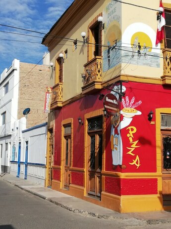 Imagen general del Hotel Hostel El Duke Kahanamoku. Foto 4