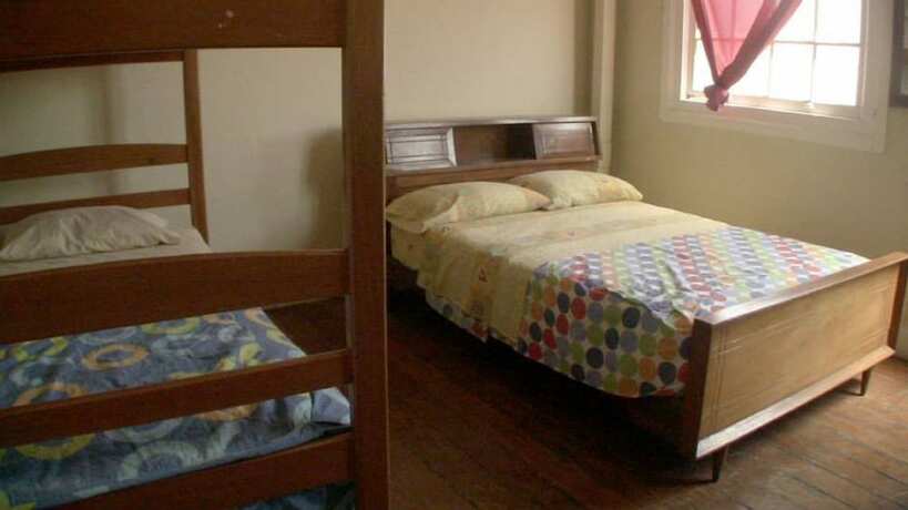 Imagen de la habitación del Hotel Hostel El Duke Kahanamoku. Foto 14