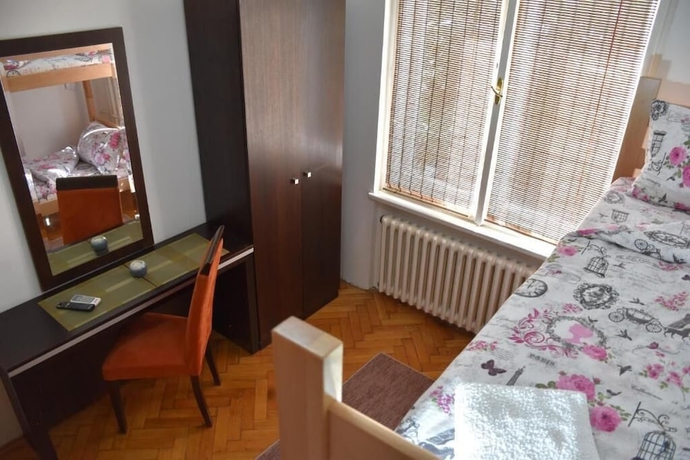 Imagen de la habitación del Hotel Hostel Exit Labirint Centar. Foto 6