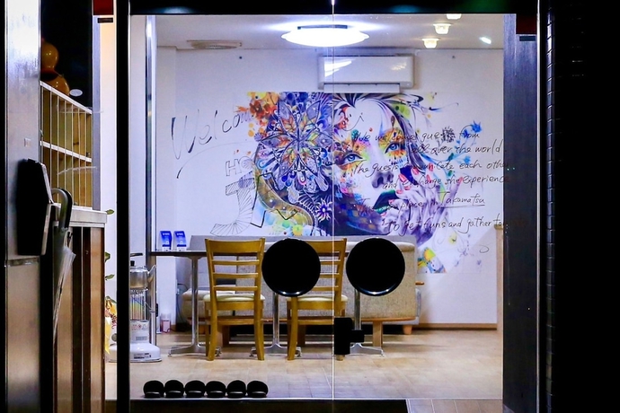 Imagen de los interiores del Hotel Hostel JAQ takamatsu. Foto 16