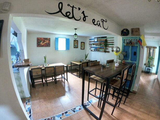 Imagen de la habitación del Hotel Hostel La Rosa Nautica. Foto 13