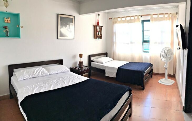 Imagen de la habitación del Hotel Hostel La Rosa Nautica. Foto 16