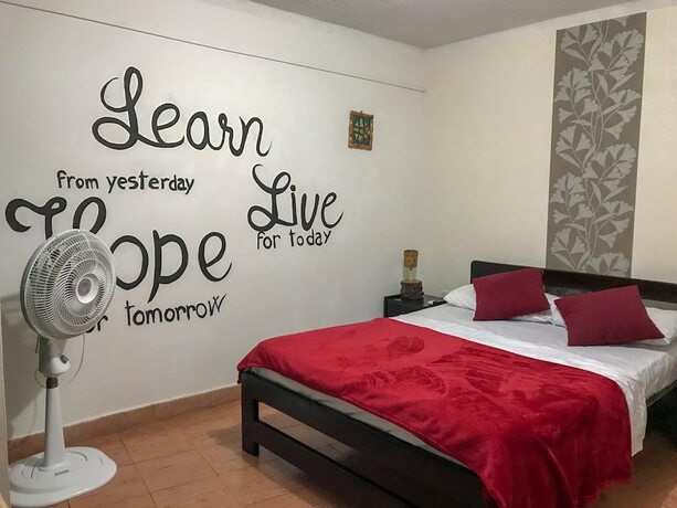 Imagen general del Hotel Hostel La Rosa Nautica. Foto 7