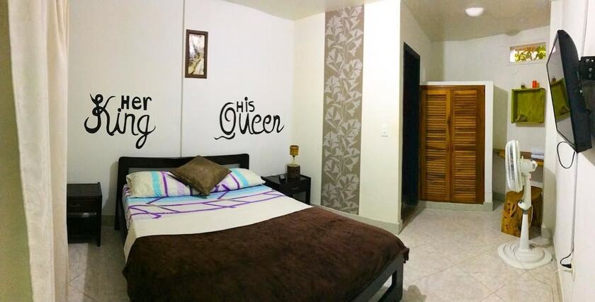 Imagen general del Hotel Hostel La Rosa Nautica. Foto 9