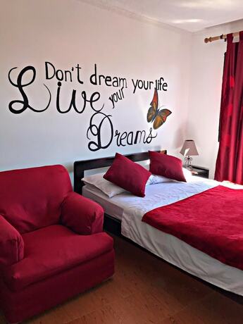 Imagen general del Hotel Hostel La Rosa Nautica. Foto 10