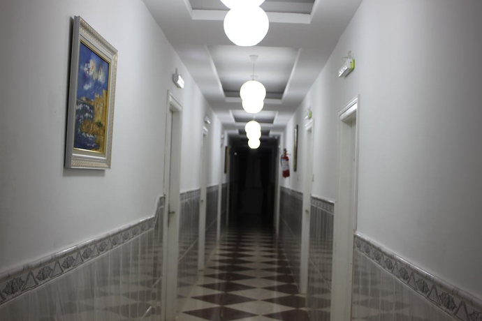 Imagen de los interiores del Hotel Hostel Le Coin D or. Foto 15