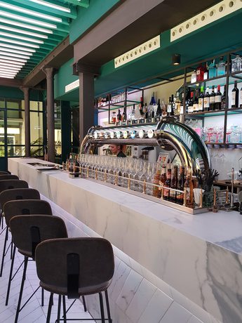 Imagen del bar/restaurante del Hotel Hostel Lolamento. Foto 9