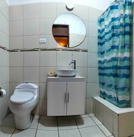 Imagen general del Hotel Hostel M Y M CENTRIC. Foto 1