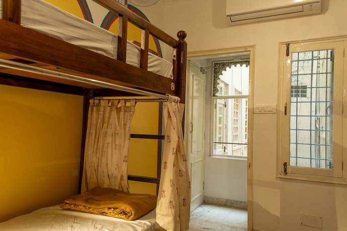Imagen de la habitación del Hotel Hostel Mantra, Udaipur. Foto 4