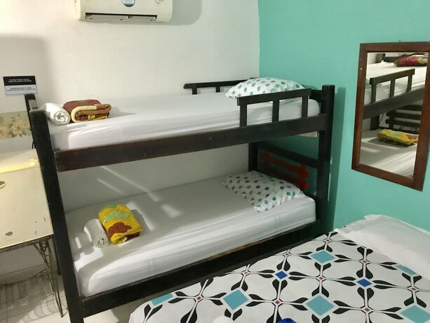 Imagen de la habitación del Hotel Hostel Mirador del Castillo. Foto 13