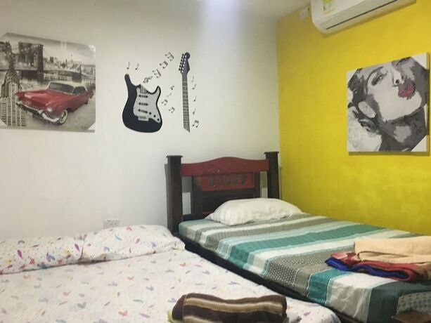 Imagen de la habitación del Hotel Hostel Mirador del Castillo. Foto 20