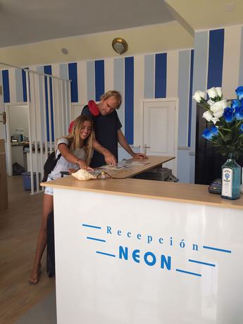 Imagen de los interiores del Hotel Hostel Neon. Foto 19