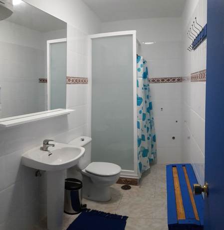 Imagen de la habitación del Hotel Hostel Neon. Foto 17