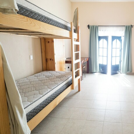 Imagen de la habitación del Hotel Hostel Nido del Colibr&iacute;. Foto 18