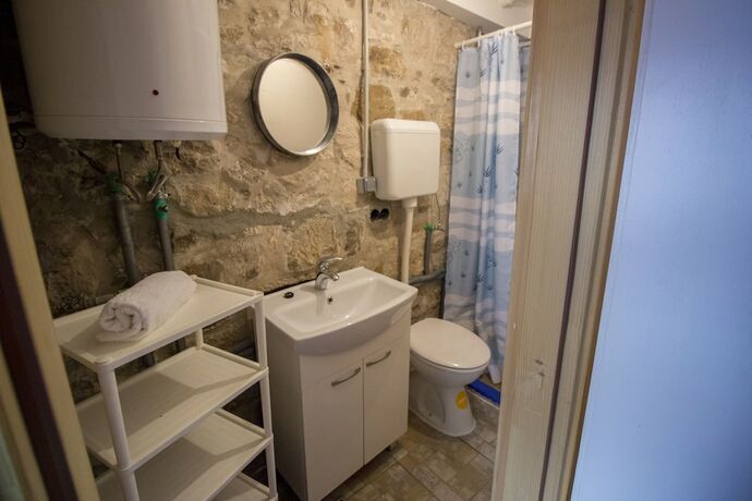 Imagen general del Hotel Hostel Omi&scaron;. Foto 7