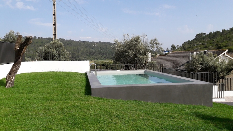 Imagen de la piscina del Hotel Hostel Pia do Urso. Foto 16