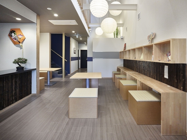Imagen de los interiores del Hotel Hostel Takeyado. Foto 18