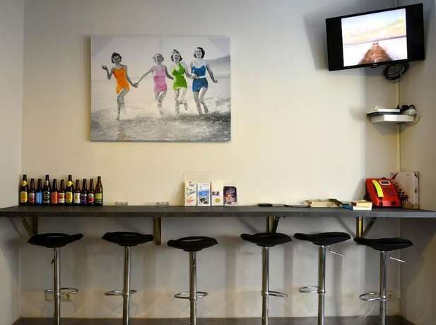Imagen de los interiores del Hotel Hostel Usturre. Foto 9