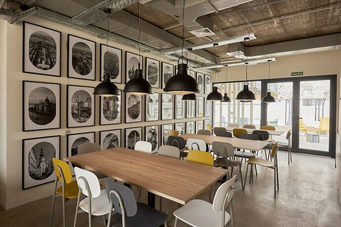 Imagen general del Hotel Hostelfly Madrid Airport. Foto 7